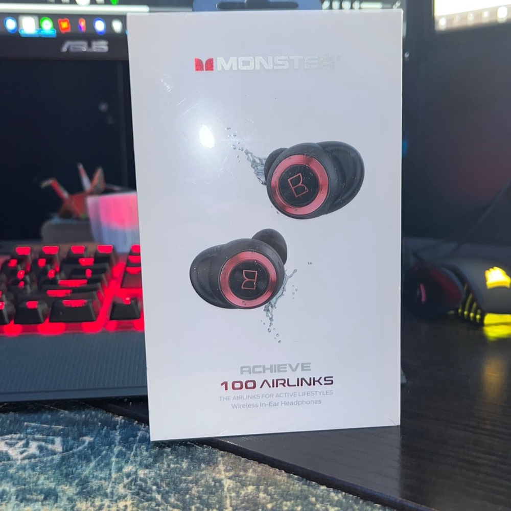 Wireless monster earbuds *unopened*